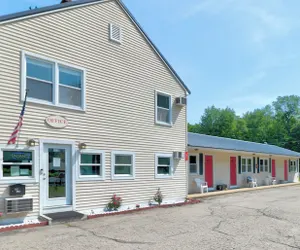 Photo 3 - The Villager Motel