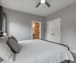 Photo 5 - Luxury Home 3blck From Main St With Firepit