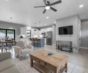 Photo 2 - Luxury Home 3blck From Main St With Firepit