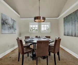 Photo 3 - Vaughan W/hot Tub and Grill