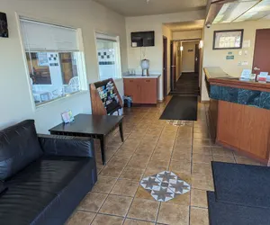 Photo 3 - Toppenish Inn and Suites