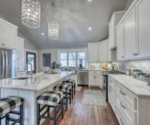 Photo 2 - Modern Luxurious Home With Game Room