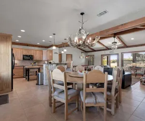 Photo 5 - Ranch Retreat Combo With Stunning Creek View-fire Pit