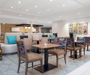 Photo 5 - Home2 Suites By Hilton Albuquerque Airport