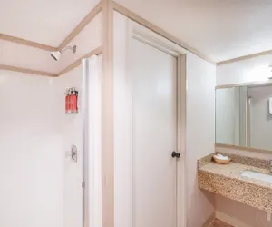 Photo 5 - Mountainside Inn 202 1 Bedroom Hotel Room by Alpine Lodging Telluride