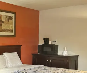 Photo 5 - Studio 6 Suites Dayton, Oh - Englewood