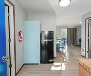 Photo 3 - Breakwater Resort