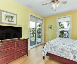 Photo 4 - 391 S Fletcher Ave C 3 Bedroom Townhouse by RedAwning