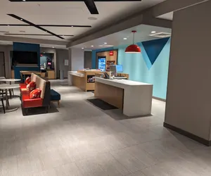Photo 3 - avid Hotels Billings West by IHG