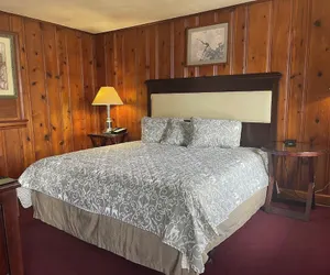 Photo 2 - RIDGEWAY INN