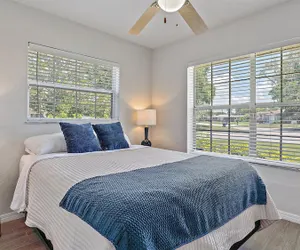 Photo 5 - Paradise Palace 4 Bedroom Home by RedAwning