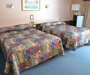Photo 5 - Parkers Motel