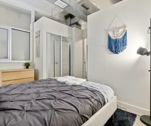 Photo 2 - ASK FOR Discount-hip Vibrant 2BR Parking Wifi