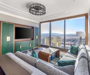 Photo 2 - Hilton Club Elara Las Vegas