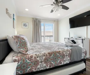 Photo 5 - Yinz Home 2047 1 Bedroom Condo by RedAwning
