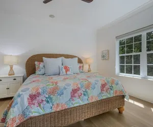 Photo 4 - Fanta Sea 4 Bedroom Home by RedAwning