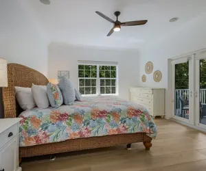 Photo 3 - Fanta Sea 4 Bedroom Home by RedAwning
