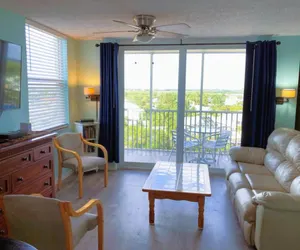 Photo 3 - Don s Bonita Beach Tennis Club