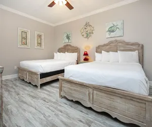 Photo 5 - Phoenix West 2007 3 Bedroom Condo