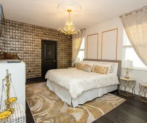 Photo 4 - Magical Muggle Mansion Pool Spa Sleeps 23