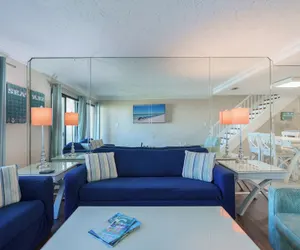 Photo 2 - Sea Forever Cozy Oceanfront Condo