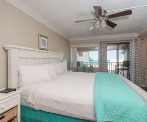 Photo 5 - Sea Forever Cozy Oceanfront Condo