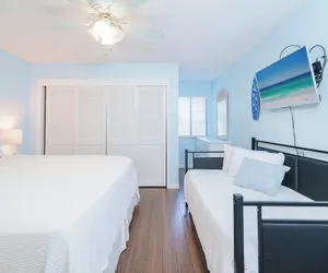Photo 2 - Sea Forever Cozy Oceanfront Condo
