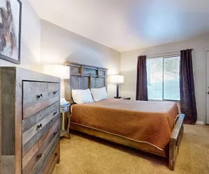 Photo 3 - Sherwin Villas Retreat
