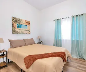 Photo 4 - New Listing University Pastoral