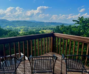 Photo 2 - Little Greenbriar Lodge
