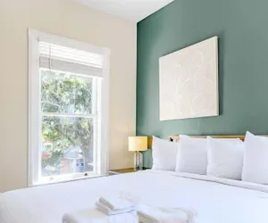 Photo 3 - Aerie Loft: Cozy 1-bedroom Retreat in Biloxi, Perfect for Couples!