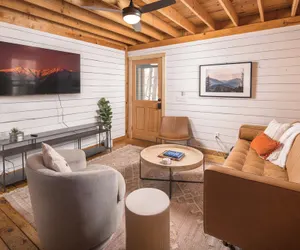 Photo 2 - Red Feather Cabins 101