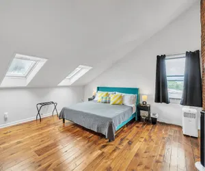 Photo 2 - 2 King/3 Bath, Toddler Friendly, Free Parking/laundry 2 Bedroom Duplex by Redawning
