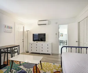 Photo 5 - La Mer Suites