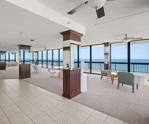 Photo 4 - Oceanfront Penthouse #11b