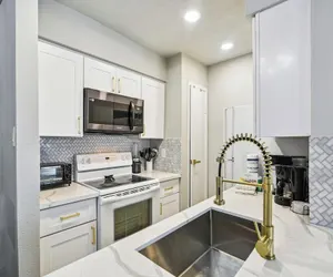 Photo 2 - Bougie Beach Bungalow by Ryson Vacation Rentals