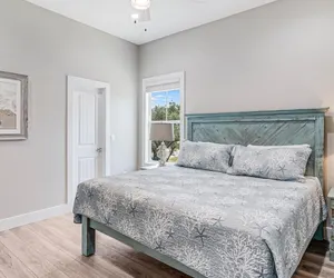 Photo 3 - Under The Sea Sp107 4 Bedroom Home by RedAwning
