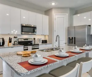 Photo 3 - Amazing and Spacious Home With Private Pool Just 10 min From Disney