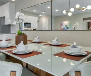 Photo 5 - Affordable Luxury Home for 8 Guests Close to Parks