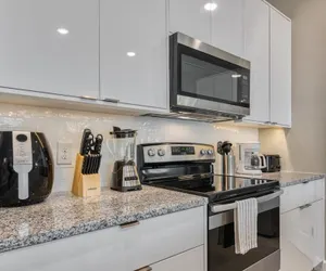 Photo 5 - Lovely Home With Private Pool Just 5 min From Disney