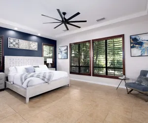 Photo 3 - Runaway, Getaway, Swim away in a Luxury Home