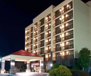 Photo 2 - Vista Suites Pigeon Forge, SureStay Collection by BW