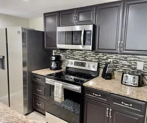 Photo 3 - Grand Deluxe 3BD Condo Apartment Near Disney 11