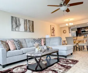 Photo 4 - Grand Deluxe 3BD Condo Apartment Near Disney 11