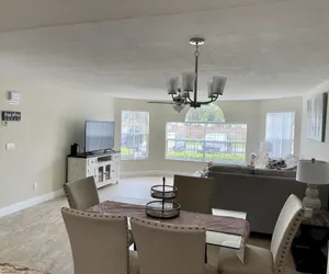 Photo 5 - Grand Deluxe 3BD Condo Apartment Near Disney 11