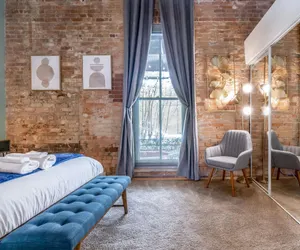 Photo 3 - 100 Year-old Historic Brick 2BR Loft Large Patio2