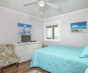 Photo 4 - Southwinds G16 2 Bedroom Condo by RedAwning