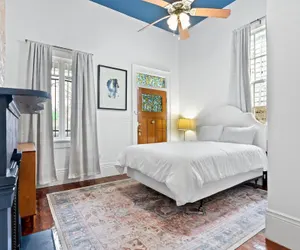 Photo 2 - Bywater Bungalow