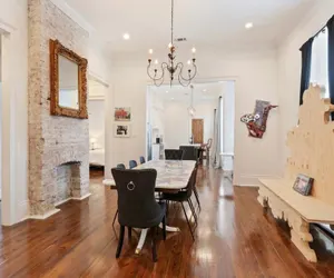 Photo 4 - Big Easy Suite on Josephine Street w Pool