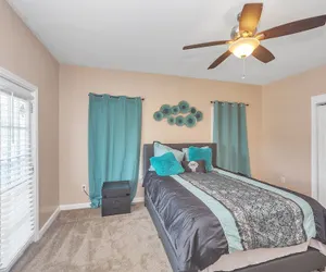 Photo 5 - Midtown Marvel - 1br Oasis By Overton Park 1 Bedroom Apts by Redawning